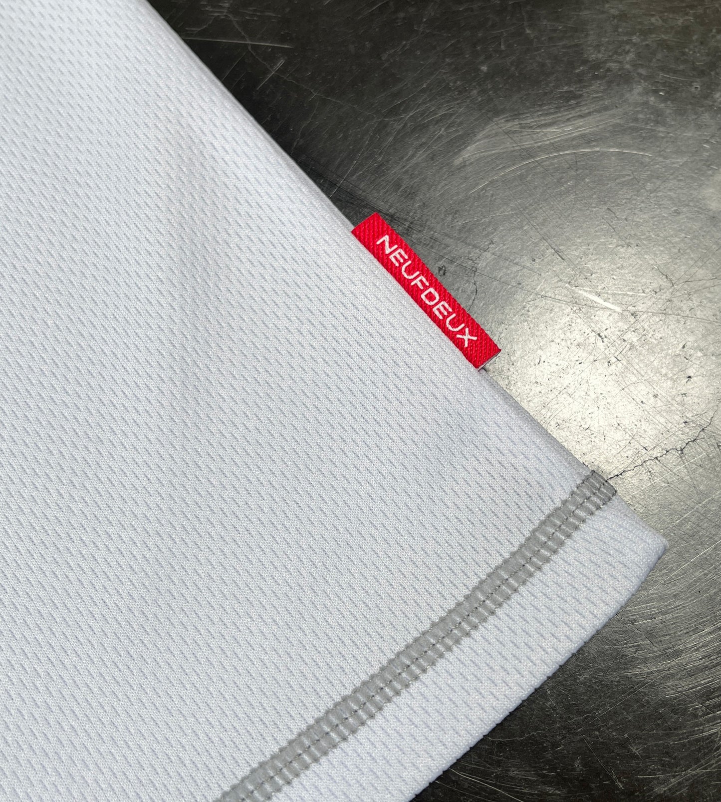9² Ventilation Tee - White