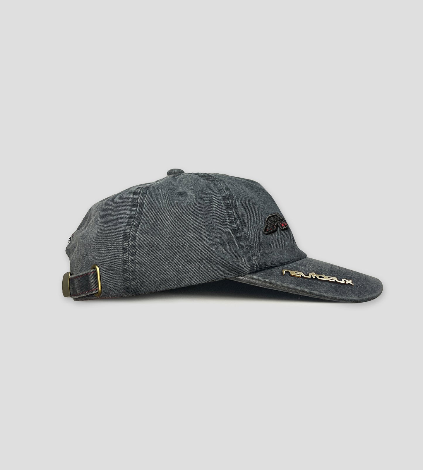 Pinned Visor Cap - Black/Red