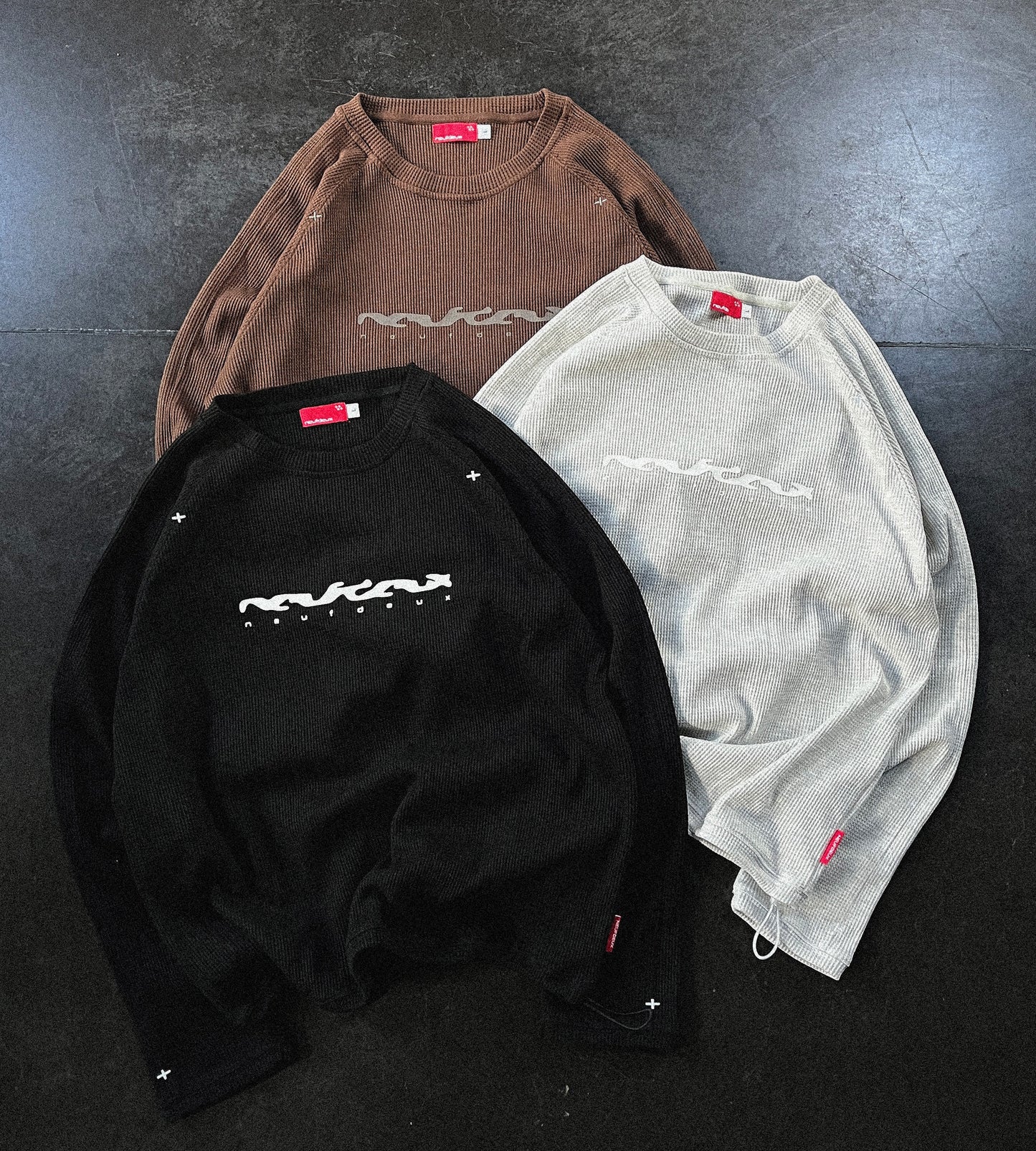 Cross Waffle Longsleeve - Black